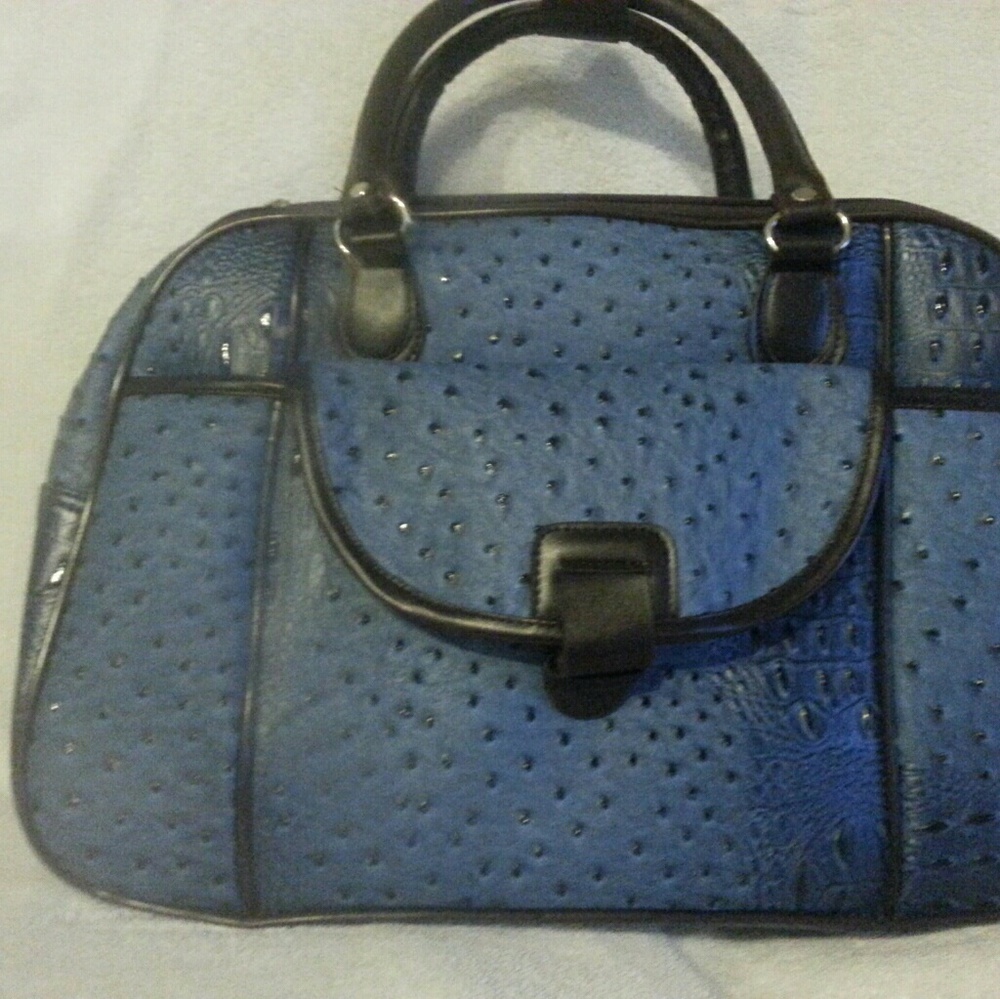 Purse - Picture 1 of 2